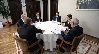 Akşener masaya döndü işte son gelişmeler!
