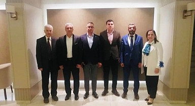 Altılı Masa’nın Darıca temsilcileri bir araya geldi