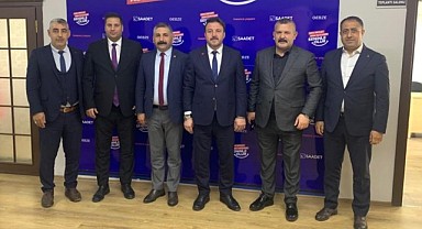 Altılı masanın Gebze temsilcileri Saadet Partisi’nde buluştu
