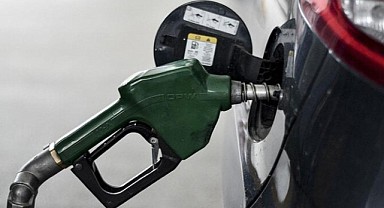 Araç sahiplerine müjde! Benzine indirim yolda