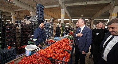 Başkan Büyükakın, pazar turunda