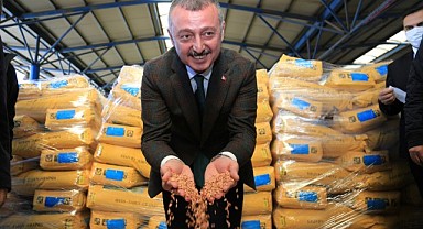 Büyükşehir’den çiftçiye yem bitkisi tohumu desteği