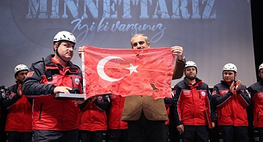Çayırova Belediyesi depremde hayatını kaybedenleri andı