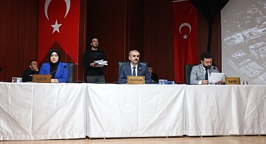 Çayırova'da meclisin gündemi depremdi