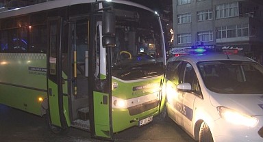 Dur ihtarına uymayan midibüs şoförü ortalığı birbirine kattı