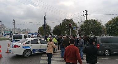 Gebze'de midibüs ile kamyon çarpıştı!