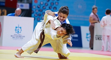 Judo turnuvasında ev sahibi Kocaeli Büyükşehir