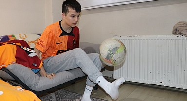 Servis kazasında ağır yaralanmıştı, futbol sevdasını bırakmadı
