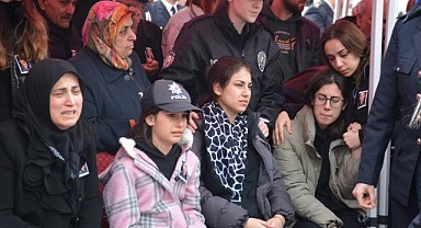 Yaşamını yitiren polis memuru gözyaşlarıyla uğurlandı