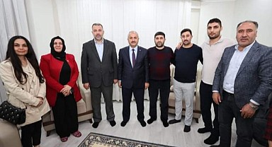 AK Partili Artut, Gebze’de evlere konuk oluyor
