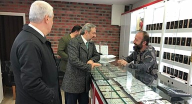 AK Partili Mehmet Akif Yılmaz, Gebze’de esnaf gezdi