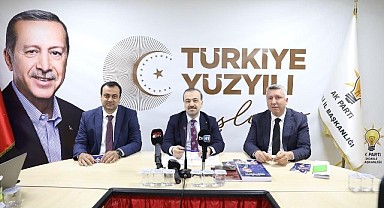 AK Partili Şahin Talus, gazetecilerle bir araya geldi