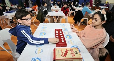 Akıl ve Zeka Oyunları'nın Gebze finalinde gençler kıyasıya yarıştı