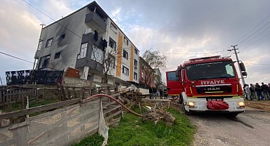 Apartmanın kömürlüğünde çıkan yangın söndürüldü!