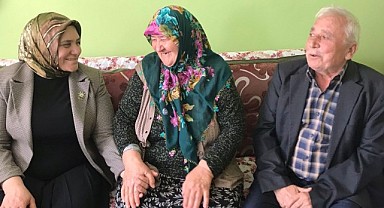 Artut, bayramda Çayırova'da mahalle ziyaretleri gerçekleştirdi