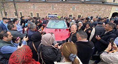Bakan Varank, TOGG'la kent meydanında!