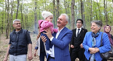 CHP’li Nail Çiler, bayramda köyleri gezdi