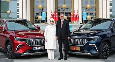 Erdoğan çifti, ilk Togg'ları teslim aldı