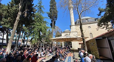 Gebze'de ramazan ayının son cuma namazı kılındı