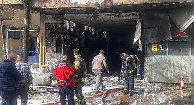 Gebze'de yangın paniği: Dükkanda başladı apartmana sıçradı