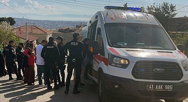 Gebze’deki kıraathanede bıçaklı kavga!