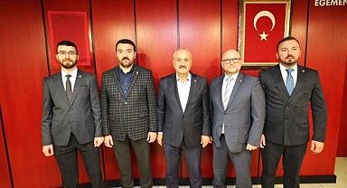 Gebze meclisinin yeni üyeleri rozetlerini taktı