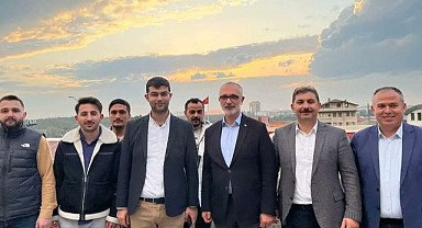 Hasan Soba Çayırovalı gençlerle birlikteydi