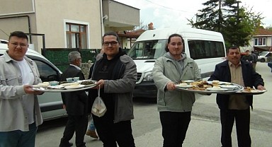 İkramlı bayramlaşma geleneği Gebze’de yaşatılıyor