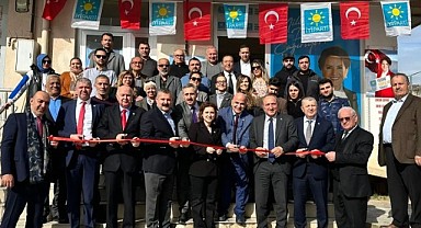 İYİ Parti Gebze, Yenikent'te SKM açtı