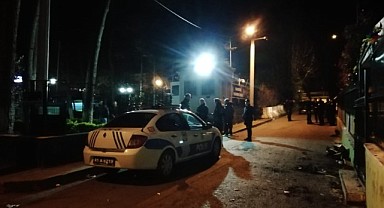 Karamürsel'de 2 grup arasında kavga, 4 yaralı!