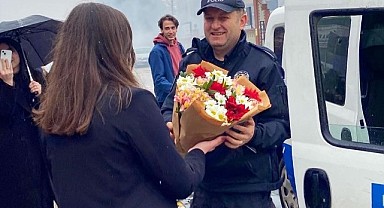 Kavga ihbarına giden polis ekiplerine sürpriz!