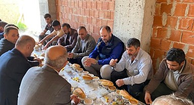 Küçükkaya, inşaat işçilerinin sofrasına konuk oldu