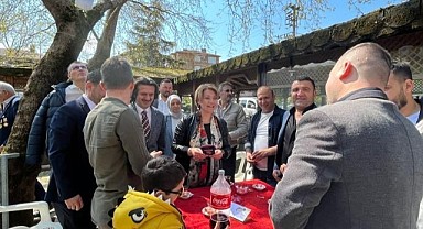 AK Partili Özdemir, Gebze’nin köylerinde sahaya indi