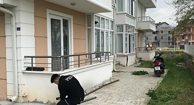 Motosikletine bakmak için çıktığı pencereden düştü