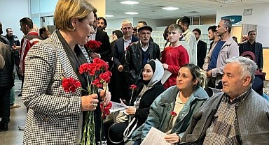 Özdemir, Gebze’de hastaları ziyaret etti