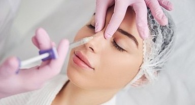 Türk doktorlar burun estetiğinde dünyaya eğitim veriyor
