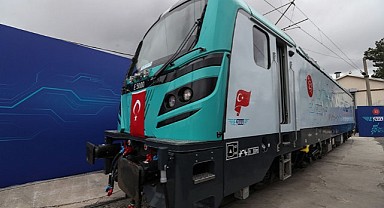 Türkiye'nin ilk milli elektrikli anahat lokomotifi