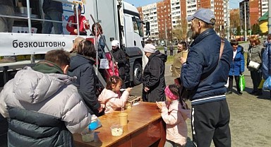 Ukrayna'daki mobil yemek tırı Kocaeli'ne döndü