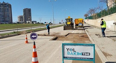 Yol bakım timi bozuk yol bırakmıyor