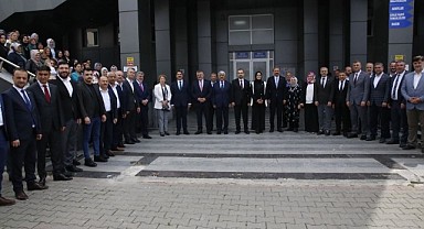 AK Parti'nin yeni vekilleri mazbatalarına kavuştu