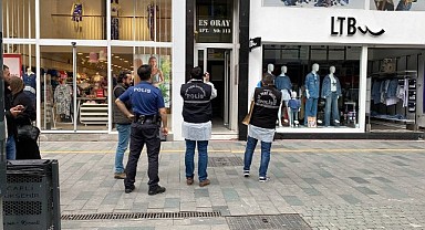 Apartman görevlisi, su basan dairede ölü bulundu!
