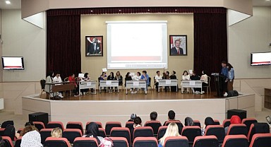 Beyaz Kalpler, yılsonu bilgi yarışmasında ter döktü