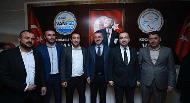 Büyükakın ve Talus, Vanlılarla bir araya geldi