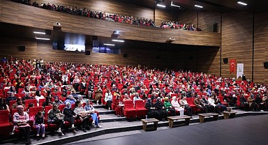Çayırova'da Anneler Günü etkinliği düzenlendi