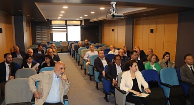 CHP’li meclis üyeleri ikinci tur için toplandı