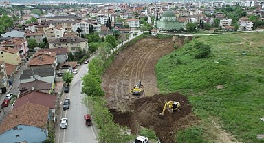 Derince’de dere ıslah çalışması yapılıyor