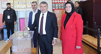 Dilovası Belediye Başkanı Hamza Şayir, oyunu kullandı!