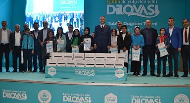 Dilovası'nda tablet dağıtım geleneği sürüyor