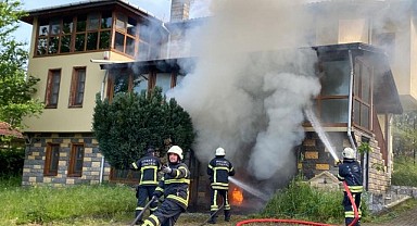 Garajda başlayan yangın villaya sıçradı