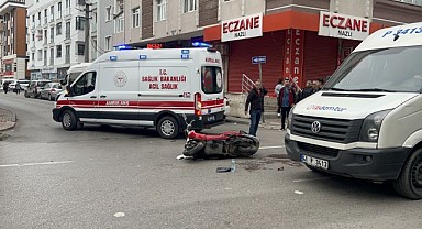 Gebze'de minibüsle motosiklet çarpıştı: 1 yaralı!